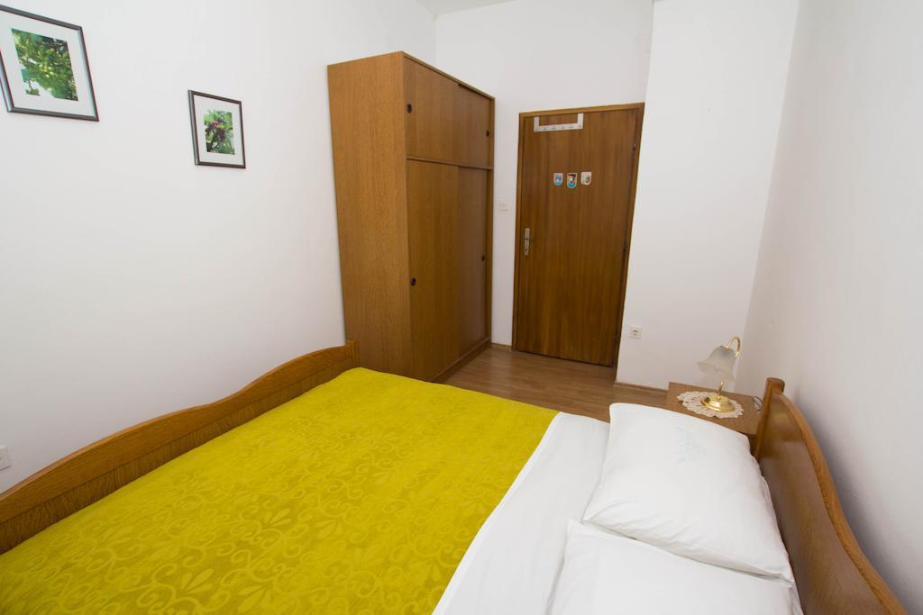 Apartments Marina Trogir Zimmer foto